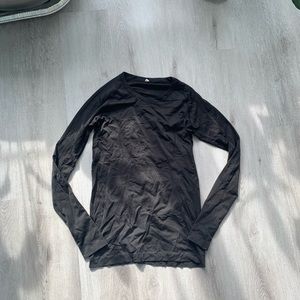 Women’s Lululemon Long Sleeve